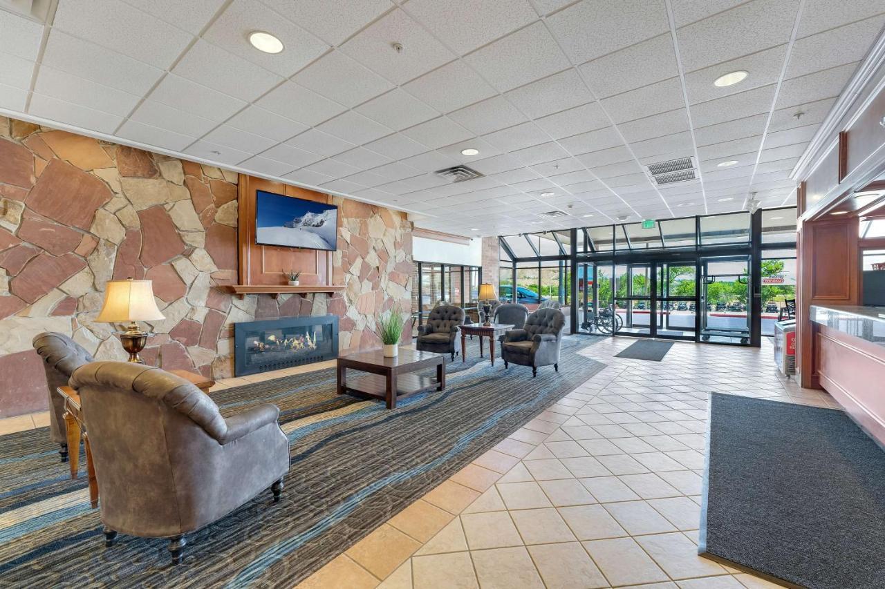 Surestay Plus Hotel By Best Western Price Buitenkant foto